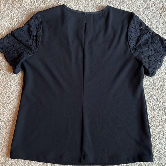 Ann Taylor blouse top lace detail short scallop sleeve black top size large - Picture 6 of 6